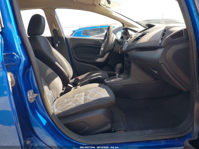 2011 FORD FIESTA SE 照片 5