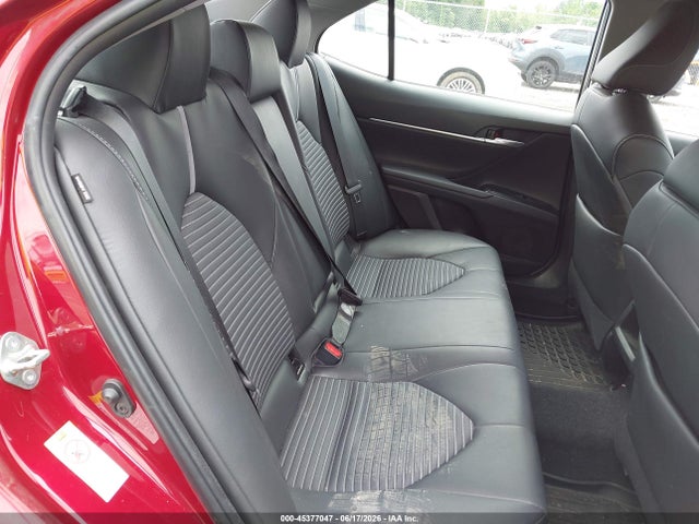 2018 Toyota CAMRY SE photo 8