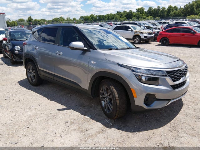 2023 KIA SELTOS LX