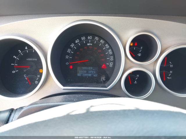 صورة 7 لـ 2010 Toyota TUNDRA LIMITED 5.7L V8