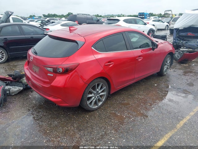 صورة 4 لـ 2018 Mazda MAZDA3 GRAND TOURING