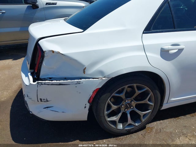 2018 Chrysler 300 300S 照片 6