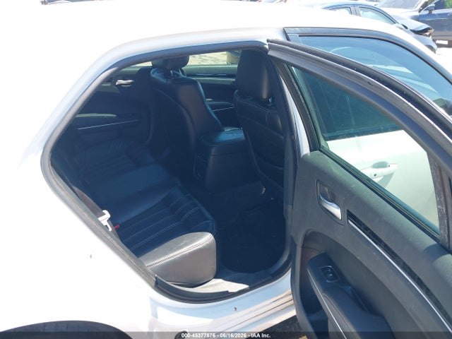 2018 Chrysler 300 300S 照片 8