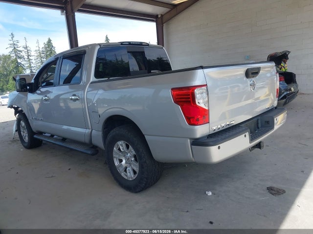 2018 Nissan TITAN SV 照片 3