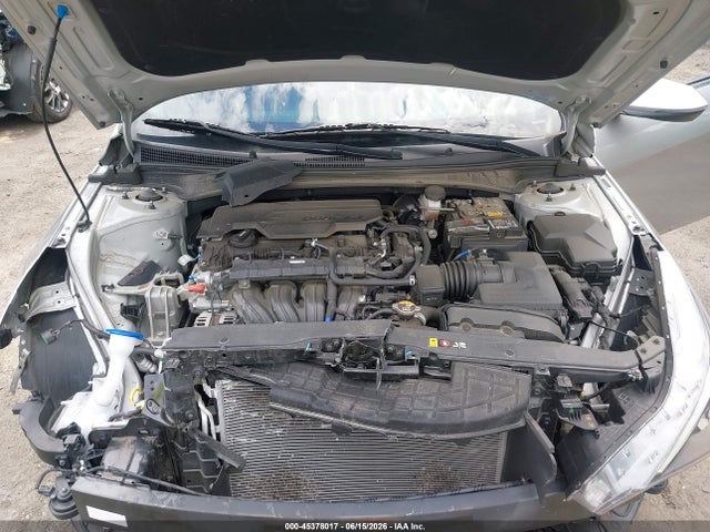 صورة 10 لـ 2021 Hyundai ELANTRA SEL