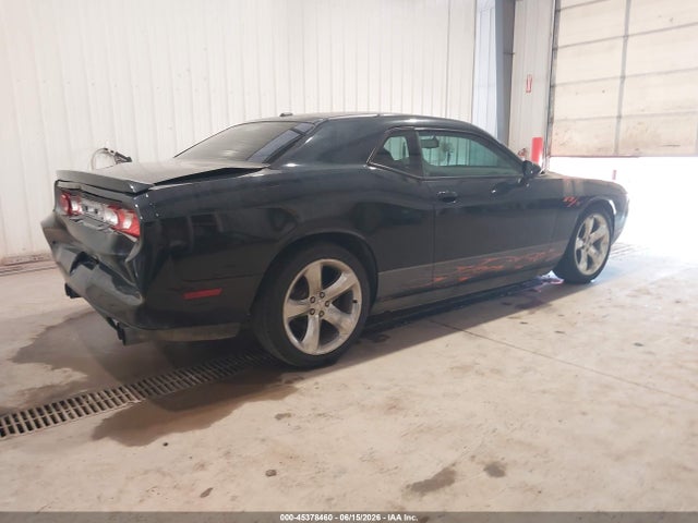 2013 Dodge CHALLENGER R/T photo 4