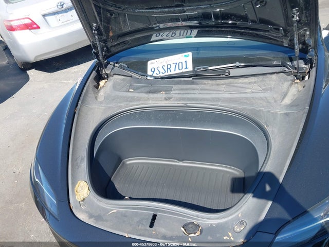 صورة 10 لـ 2025 Tesla MODEL 3 LONG RANGE REAR-WHEEL DRIVE/STANDARD REAR-