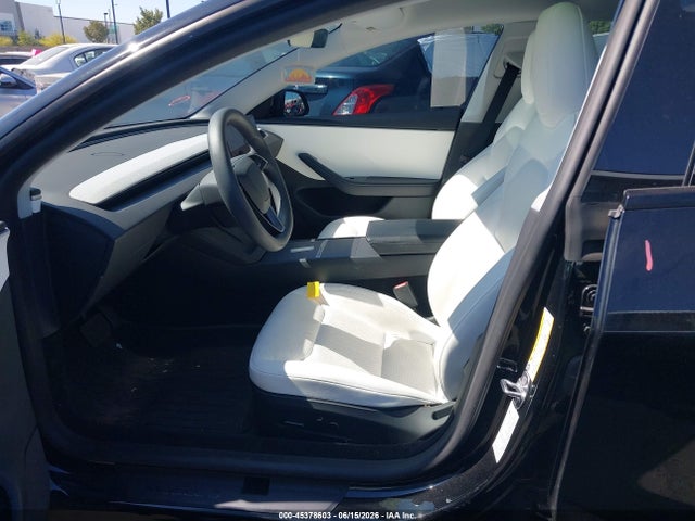 صورة 5 لـ 2025 Tesla MODEL 3 LONG RANGE REAR-WHEEL DRIVE/STANDARD REAR-