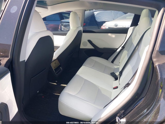 صورة 8 لـ 2025 Tesla MODEL 3 LONG RANGE REAR-WHEEL DRIVE/STANDARD REAR-