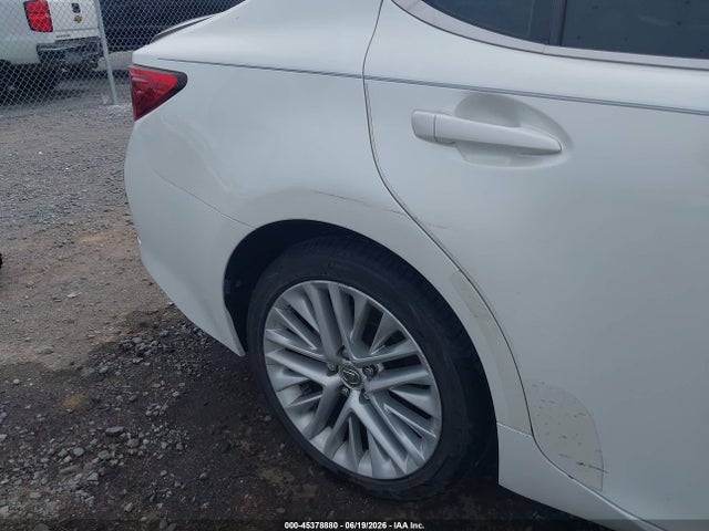 صورة مصغرة 21 لـ 2014 Lexus ES 350