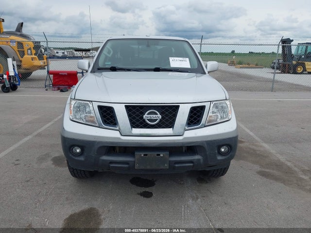 2018 Nissan FRONTIER PRO-4X — миниатюра 12