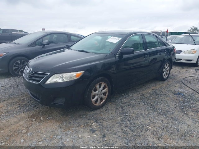 2011 Toyota CAMRY LE 照片 2