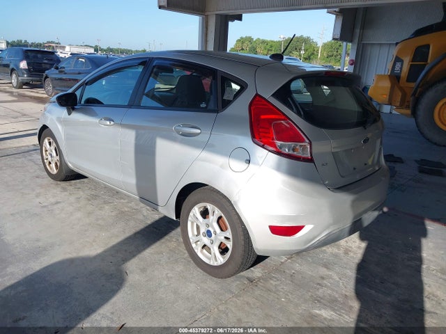 2015 FORD FIESTA SE 照片 3