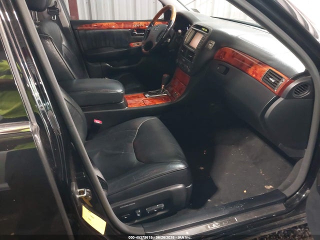 2005 Lexus LS 430 photo 5