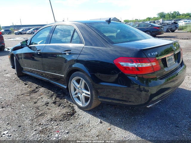 2013 Mercedes-BENZ E 350 4MATIC — фото 3