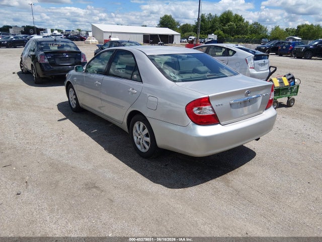 2002 Toyota CAMRY XLE 照片 3