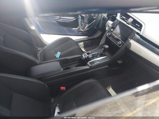 صورة 5 لـ 2020 Honda CIVIC SPORT