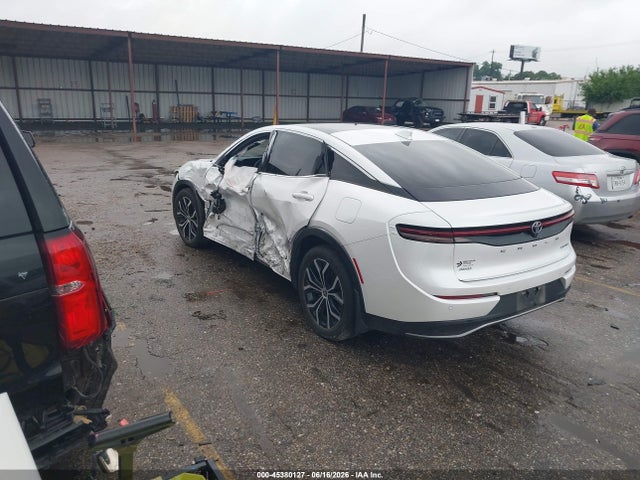 صورة 3 لـ 2023 Toyota CROWN LIMITED