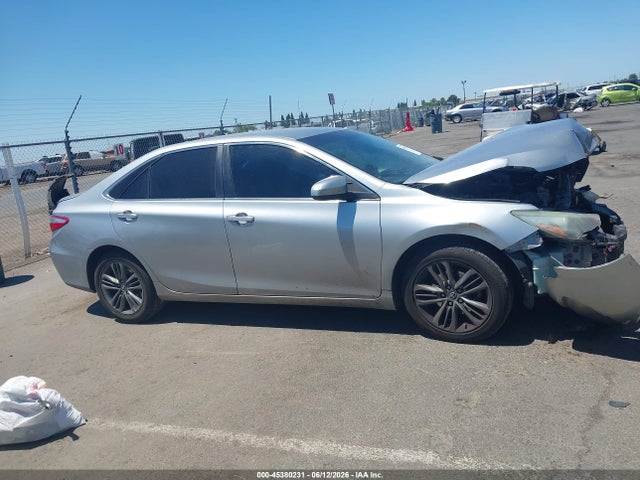 2016 Toyota CAMRY SE thumbnail 13