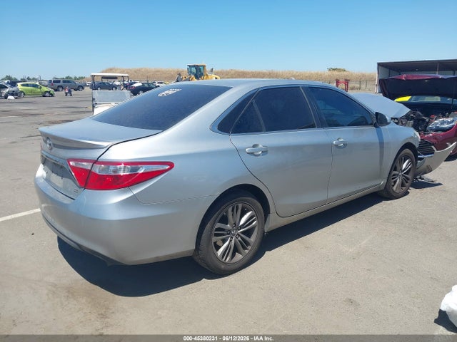 2016 Toyota CAMRY SE 照片 4