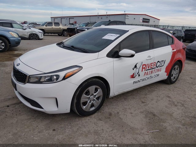 صورة 2 لـ 2018 KIA FORTE LX