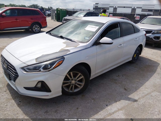 2019 Hyundai SONATA SE — фото 2
