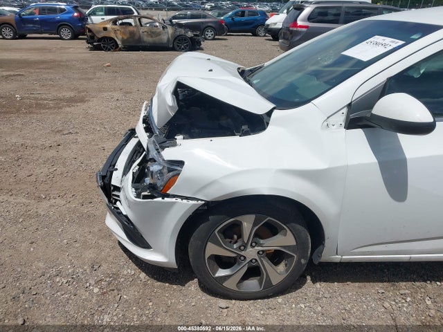 صورة 6 لـ 2020 Chevrolet SONIC FWD PREMIER