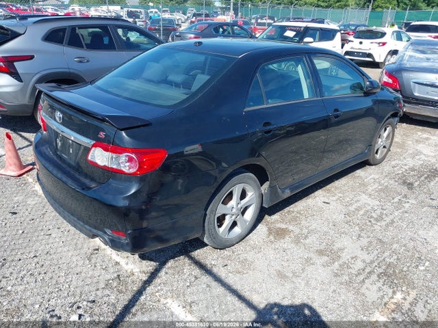 2012 Toyota COROLLA S photo 4