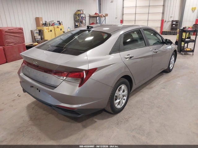 صورة 4 لـ 2023 Hyundai ELANTRA SE