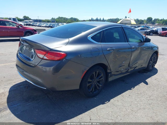 2015 Chrysler 200 LIMITED 照片 4