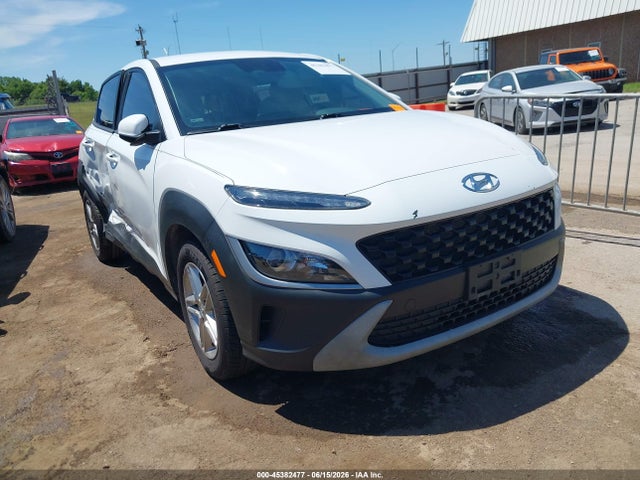 2022 HYUNDAI KONA SE