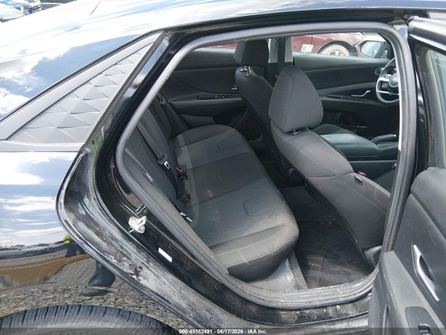 2025 Hyundai ELANTRA SE 照片 8