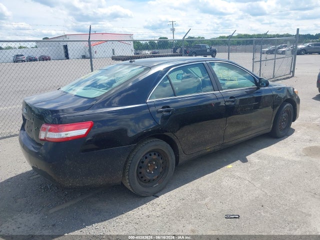 2010 Toyota CAMRY LE 照片 4