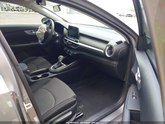صورة 5 لـ 2024 KIA FORTE LXS