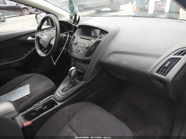 صورة مصغرة 5 لـ 2015 FORD FOCUS SE