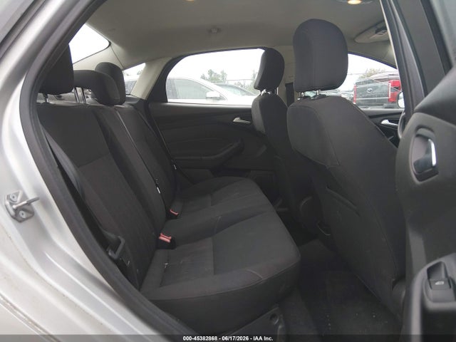 صورة مصغرة 8 لـ 2015 FORD FOCUS SE