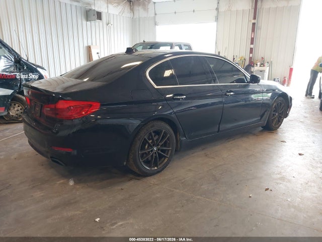 صورة 4 لـ 2018 BMW 540I XDRIVE