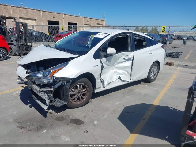 2022 Toyota PRIUS L photo 2