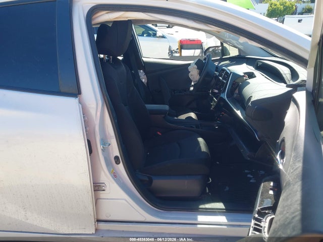 2022 Toyota PRIUS L photo 5