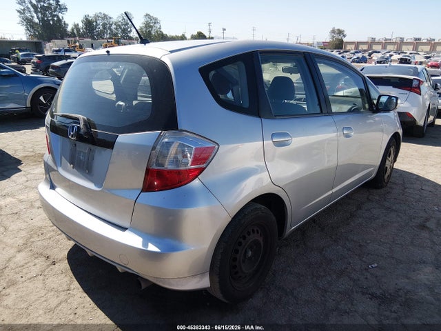 2012 Honda FIT — фото 4