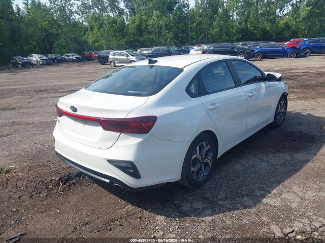 2021 KIA FORTE LXS photo 4