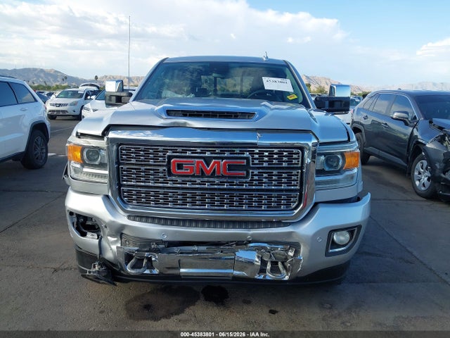 2018 GMC SIERRA 2500HD DENALI — фото 6