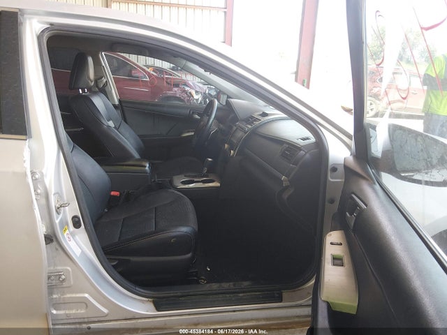 صورة 5 لـ 2014 Toyota CAMRY SE