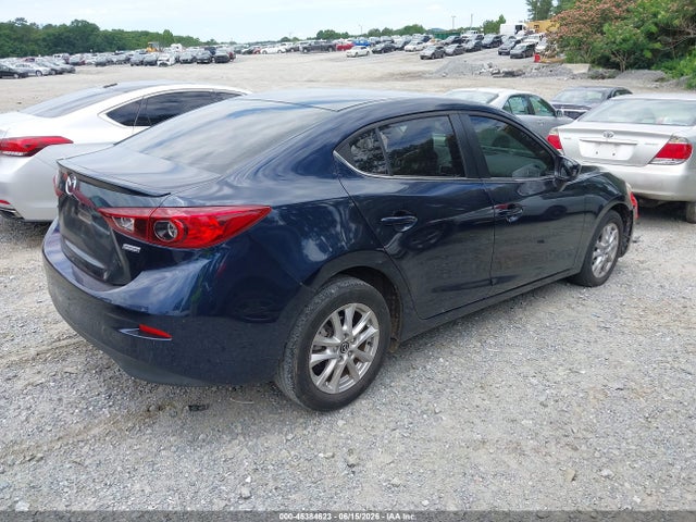 صورة 4 لـ 2015 Mazda MAZDA3 I TOURING