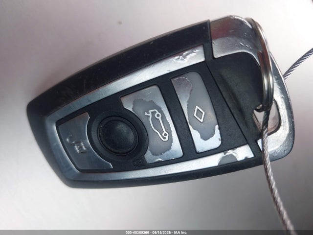 2015 BMW 320I 缩略图 11