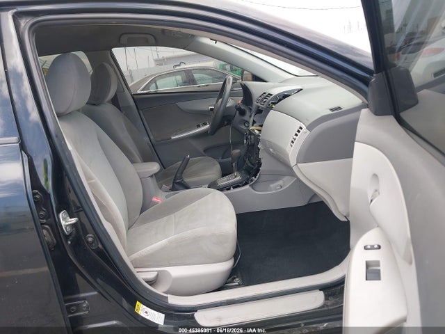 2010 Toyota COROLLA LE 照片 5