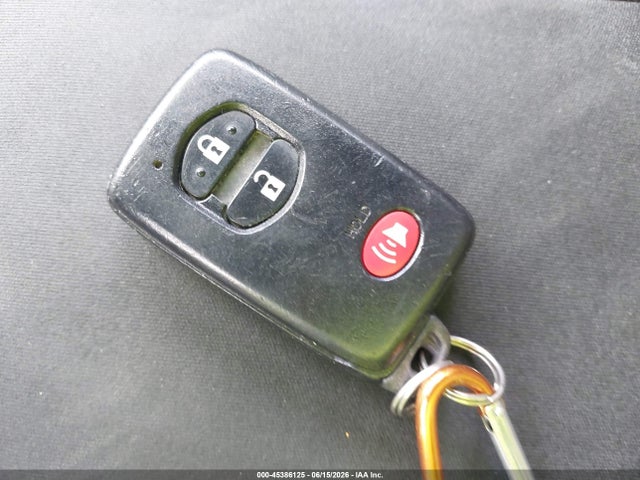 صورة مصغرة 11 لـ 2014 Toyota PRIUS TWO