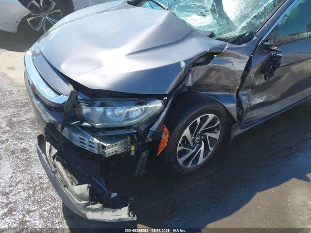 2017 Honda CIVIC LX 缩略图 17