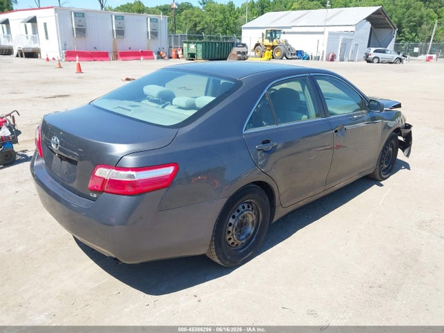 2009 Toyota CAMRY LE photo 4