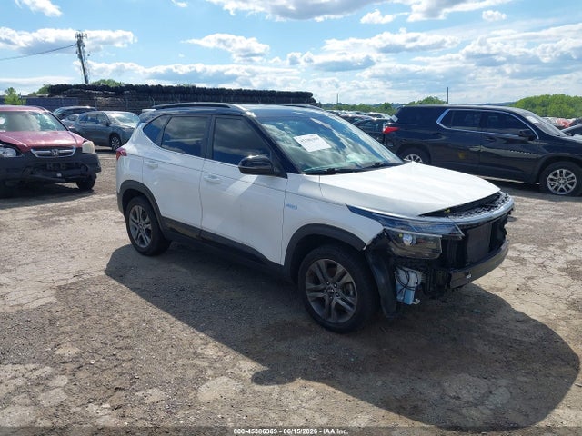 2021 KIA SELTOS S